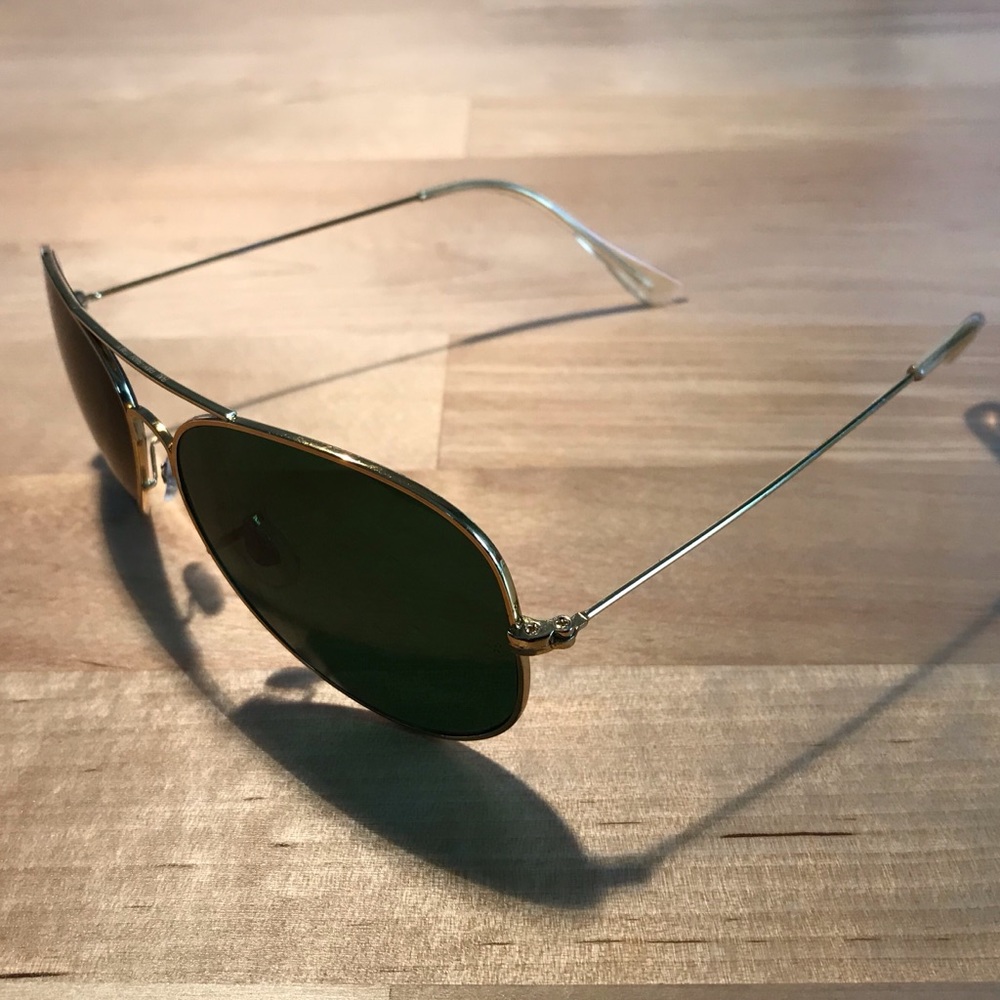 Ray-Ban Classic Aviator Sunglasses - Picture 7 of 11